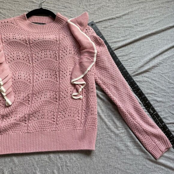 Sz XS Marc New York Andrew Marc Pink and White Ruffle Knit Sweater - Picture 2 of 9